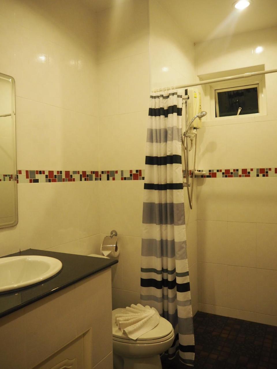 Baan Rosa Bangtao Beach Банг Тао Бийч Екстериор снимка